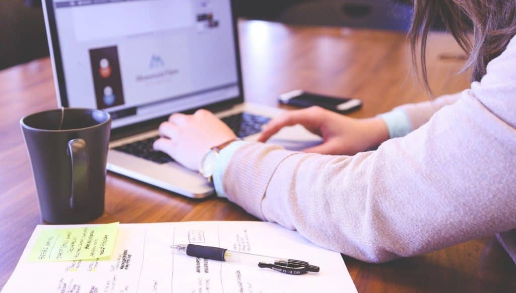 Ministerio de Economía simplifica trámite para la creación de empresas
