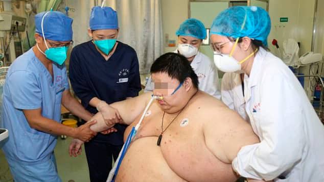 En Wuhan, un hombre engordó 100 kilos tras cinco meses en cuarentena