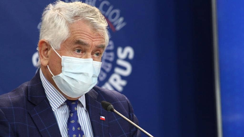 Ministro Paris pide hasta 3 años de cárcel para quienes violen la cuarentena