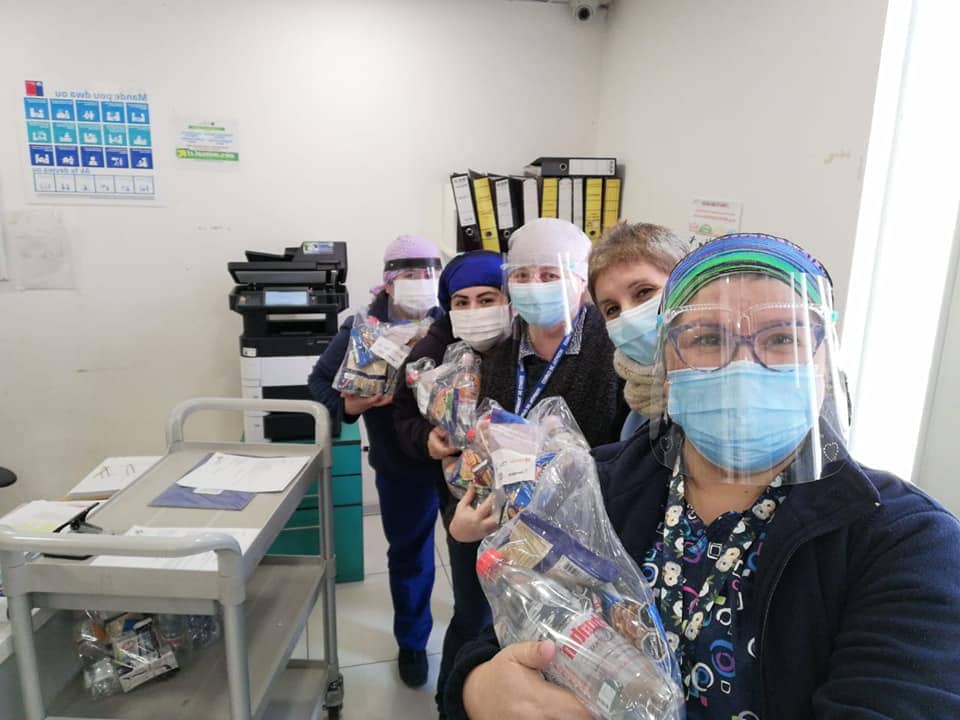 Empresas entregan importante donación a trabajadores del Hospital de Curicó