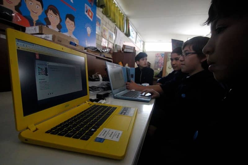 Este lunes comenzará la entrega de computadores en Curicó
