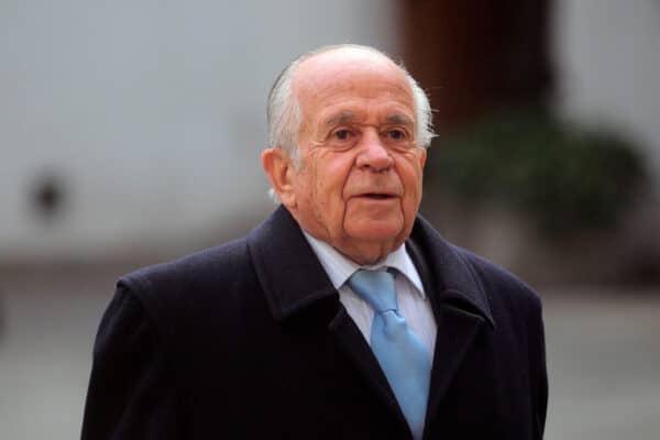Ex senador Andrés Zaldívar está contagiado de coronavirus a sus 84 años