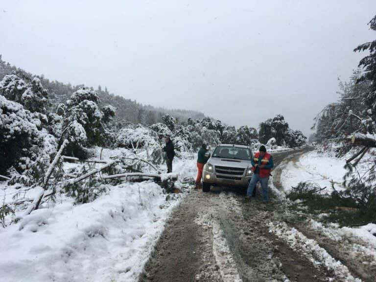 Emergencias de Romeral se activa frente a intensa lluvia y fuertes nevazones en la cordillera.