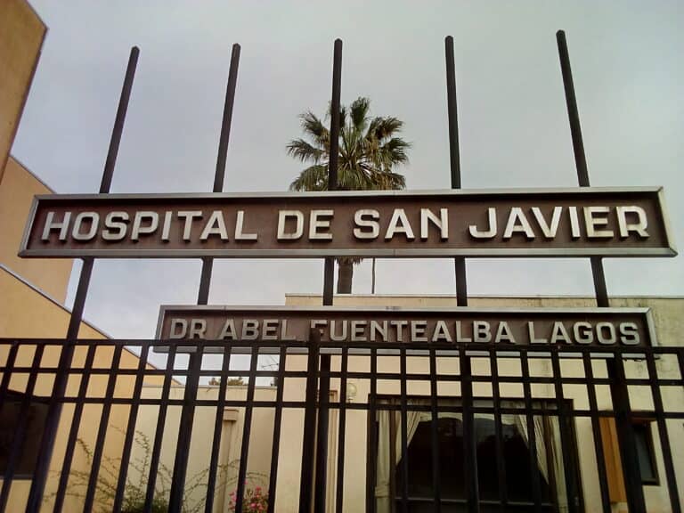 Detectan brote de Covid-19 al interior del Hospital de San Javier