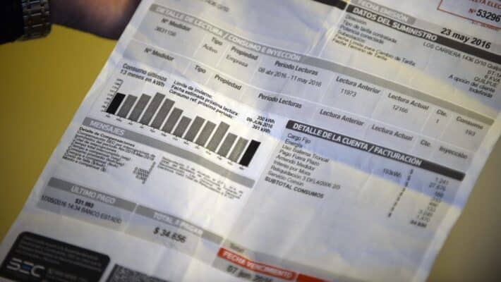 Este lunes sube la luz: Revisa el aumento región por región
