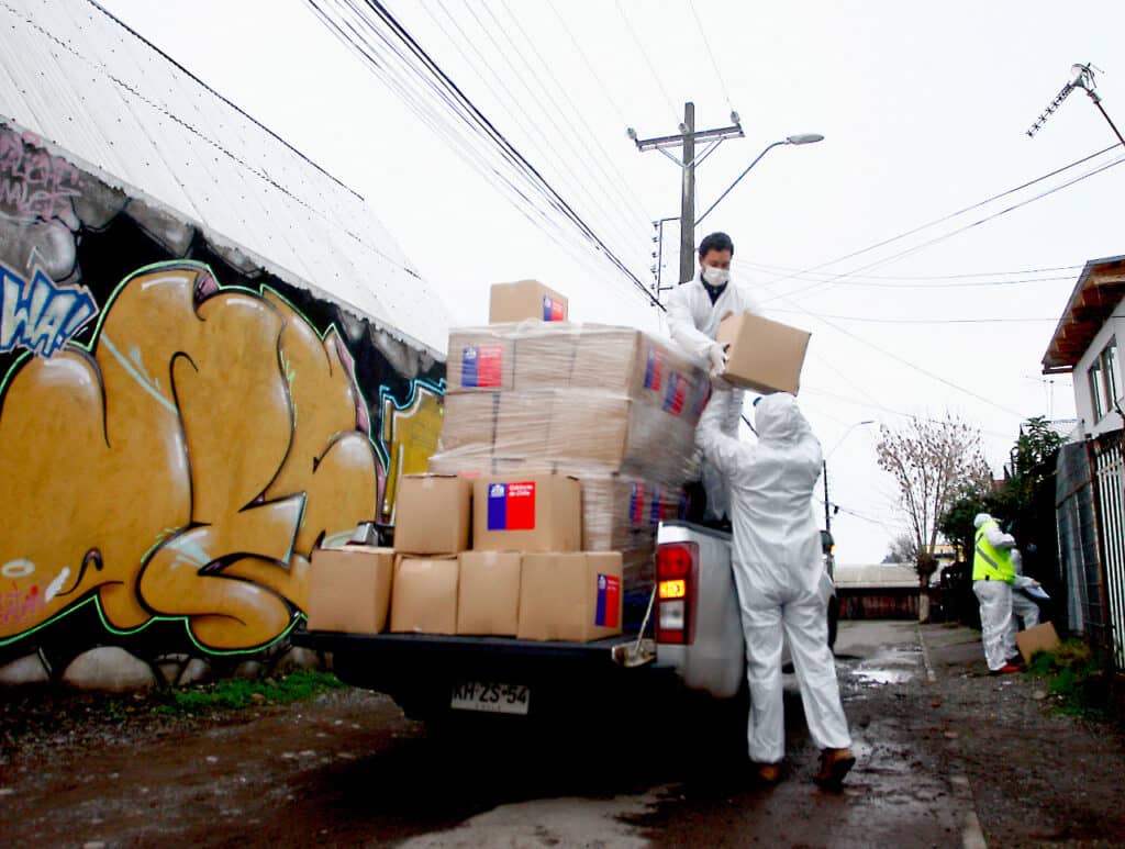 Vecinos denuncian entrega de cajas con alimentos en casas que no la necesitan