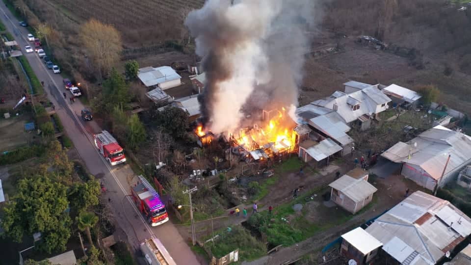 Matrimonio de Romeral resultó damnificado tras incendio de vivienda