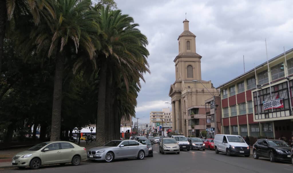 Sondeo Ingenio Empresario: Delincuencia y arreglo de calles son los principales problemas de Curicó