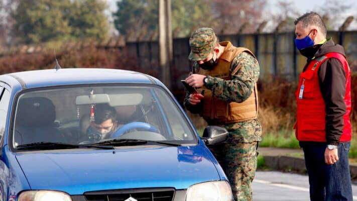 Este lunes comenzó restricción vehicular en radio urbano de Curicó
