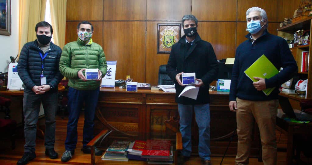 CPC donó 4 mil test rápidos de Covid-19 al municipio de Curicó para sus funcionarios