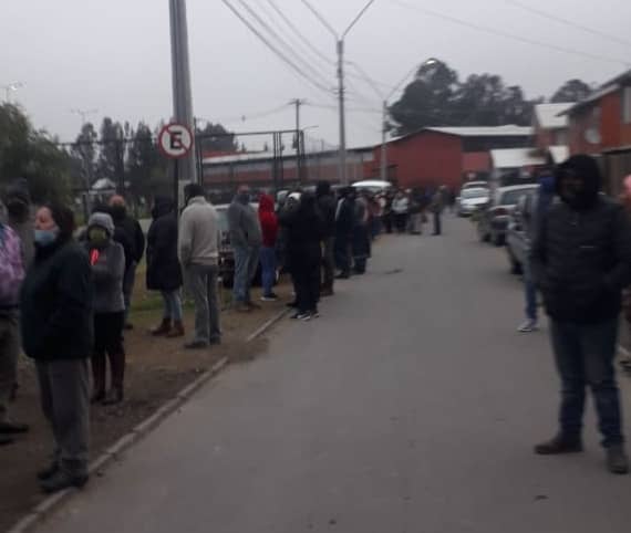 Denuncia por interminable fila en Registro Civil de Sarmiento
