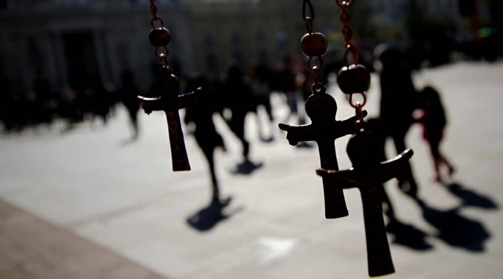 Gobierno lanza protocolo sanitario para cultos religiosos en comunas que estén sobre fase dos