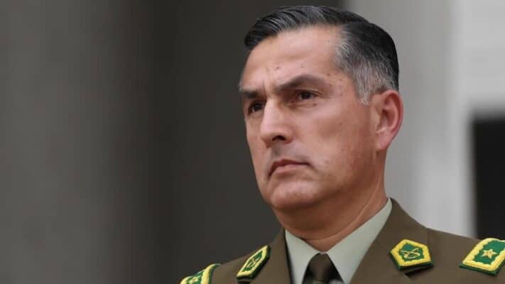 Renunció el general director de Carabineros, Mario Rozas