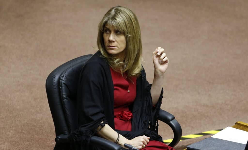 Conductor de senadora Rincón implicado en accidente de tránsito en Curicó
