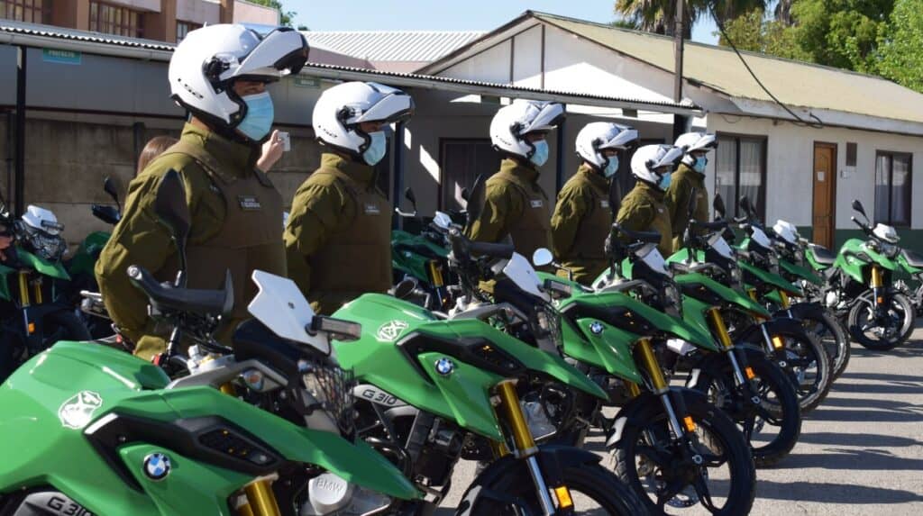 Carabineros de Curicó recibió 34 motos todo terreno para la provincia