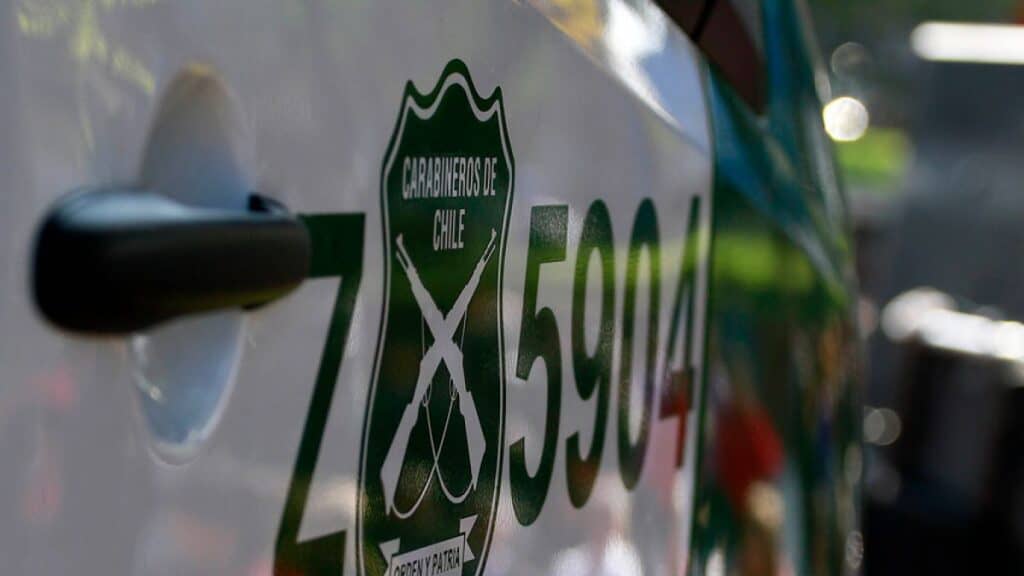 Buscan a sujeto que intentó atropellar a Carabineros en Curicó