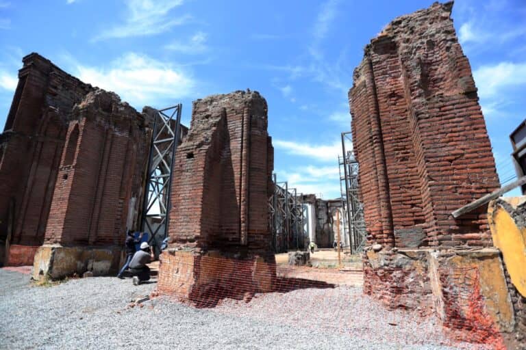 Proponen proyecto para revitalizar ruinas de la Iglesia San Francisco en Curicó