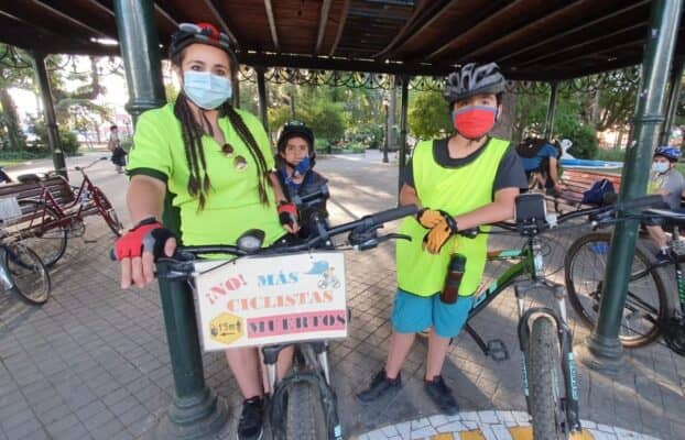 Ciclistas de Curicó se manifestaron por fallecidos y para exigir nuevas ciclovías