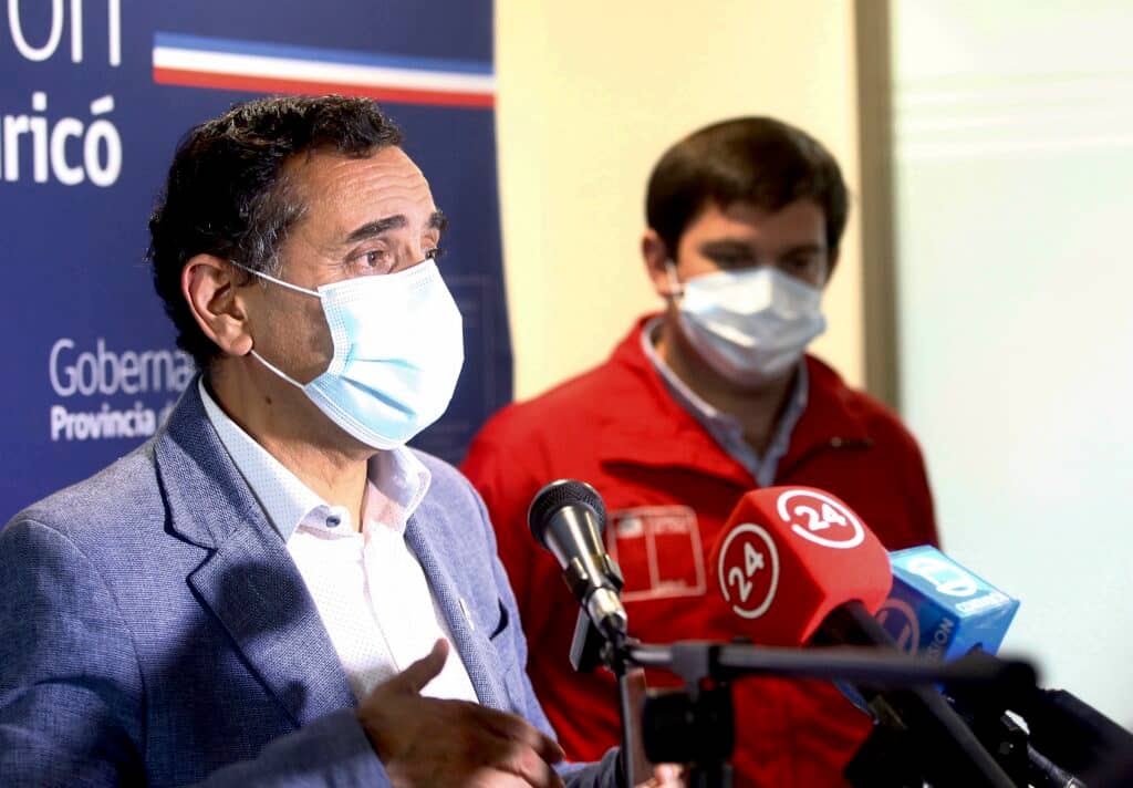 Alcalde de Curicó solicitó mayor control y fiscalización al General de Zona