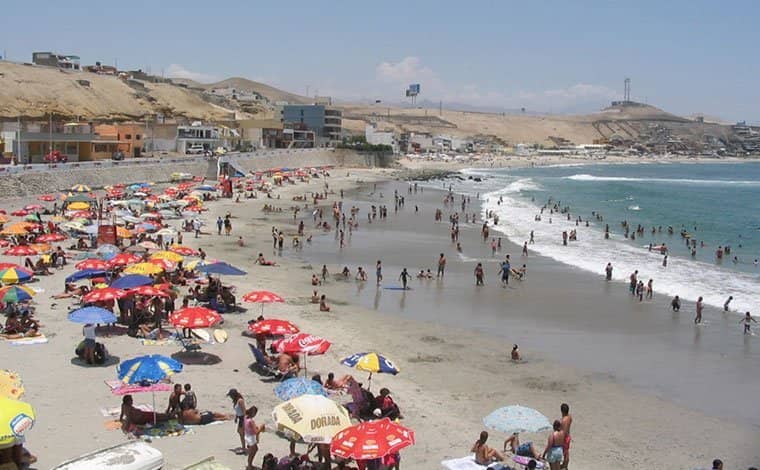 Perú cierra sus playas hasta el 4 de enero para evitar aglomeraciones