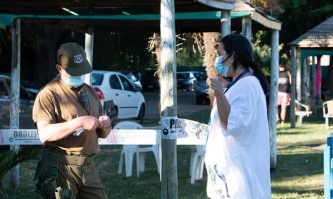Seremi de Salud del Maule sumarió a participantes de “pool party” en San Clemente
