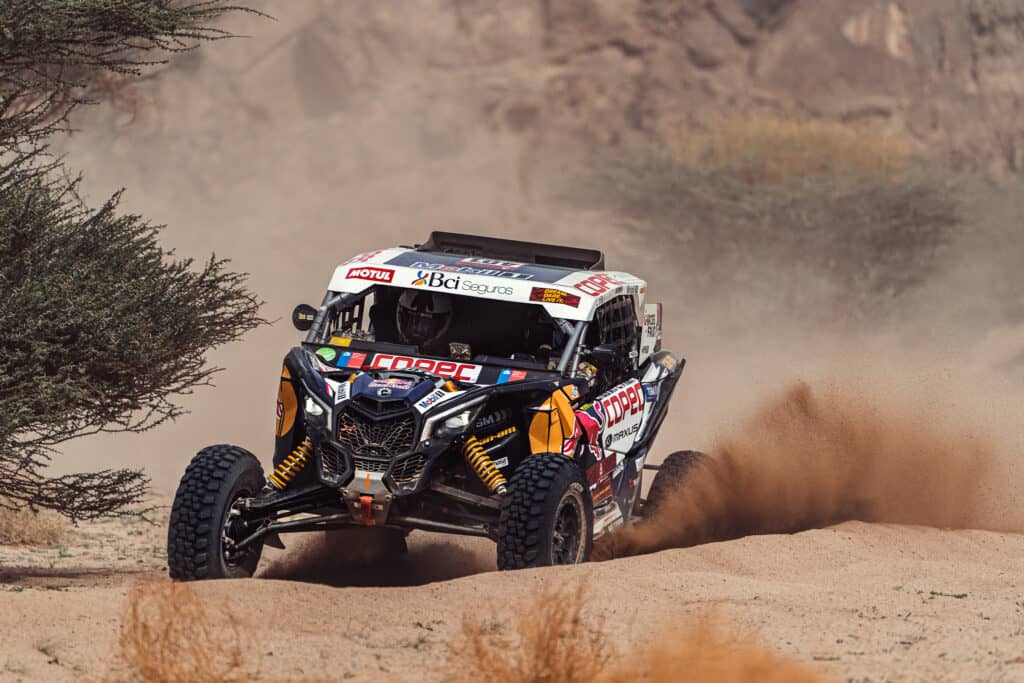 Chaleco López a sólo una etapa de titularse campeón del Dakar 2021
