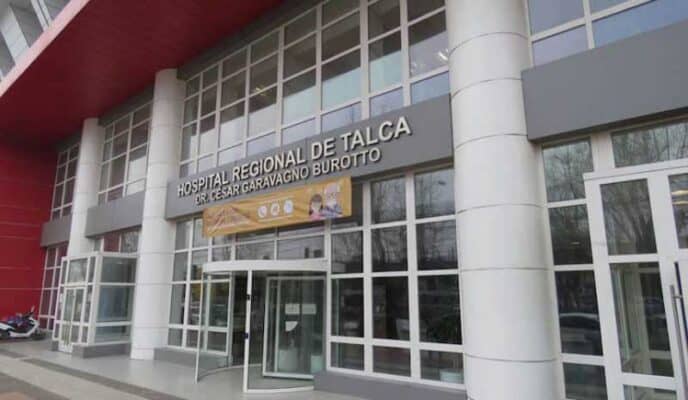 Niño de dos años cayó a canal de regadío en Molina y se encuentra en riesgo vital