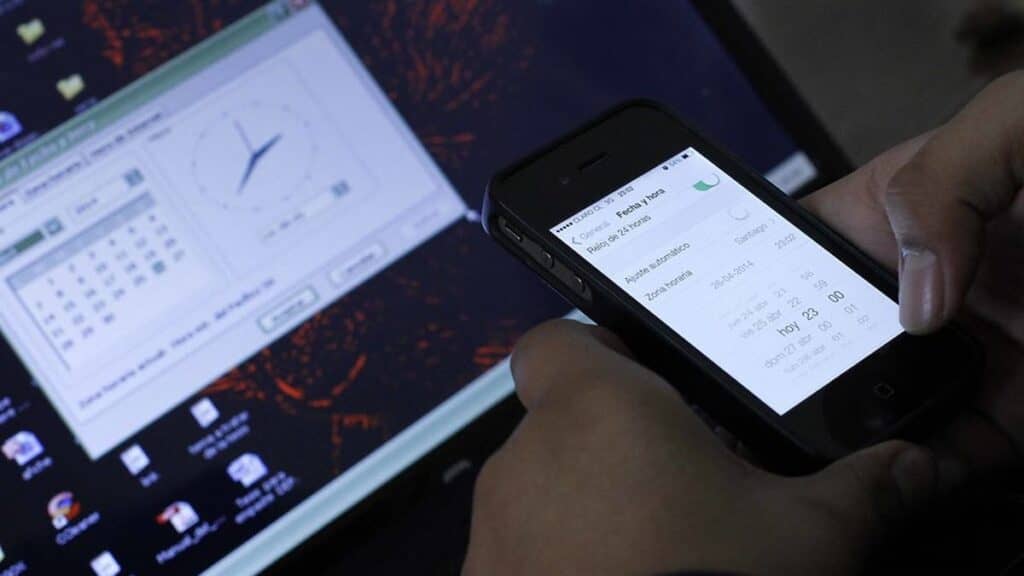 Este sábado comienza el horario de invierno en Chile continental