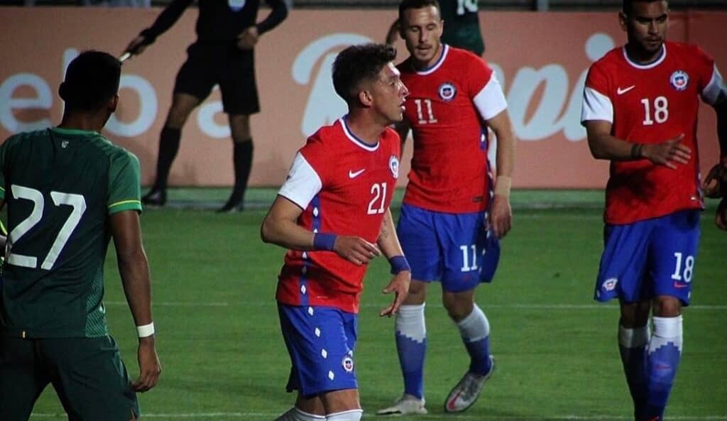 Pablo Parra sumó sus primeros minutos en La Roja