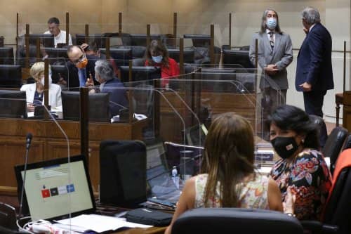 Proyecto de votación en dos días consecutivos se aprobó en Sala del Senado