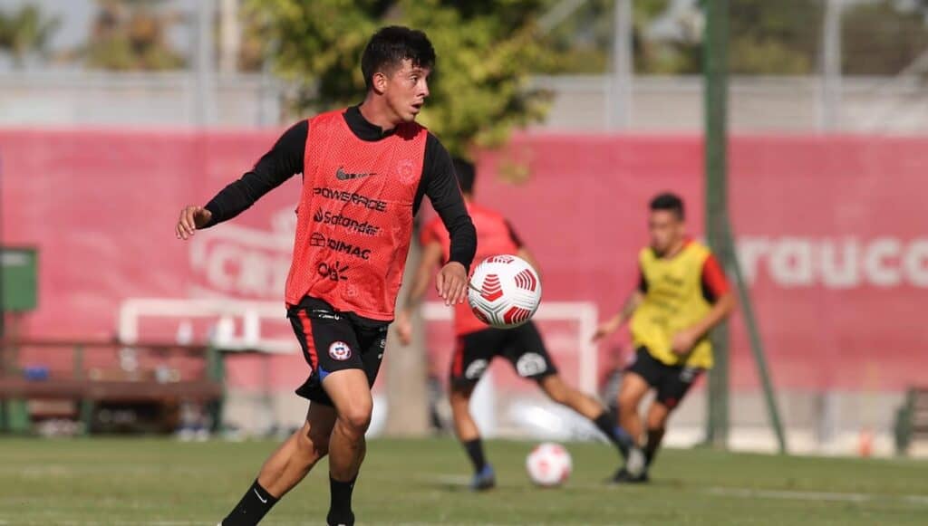Pablo Parra fue nominado para amistoso de La Roja ante Bolivia