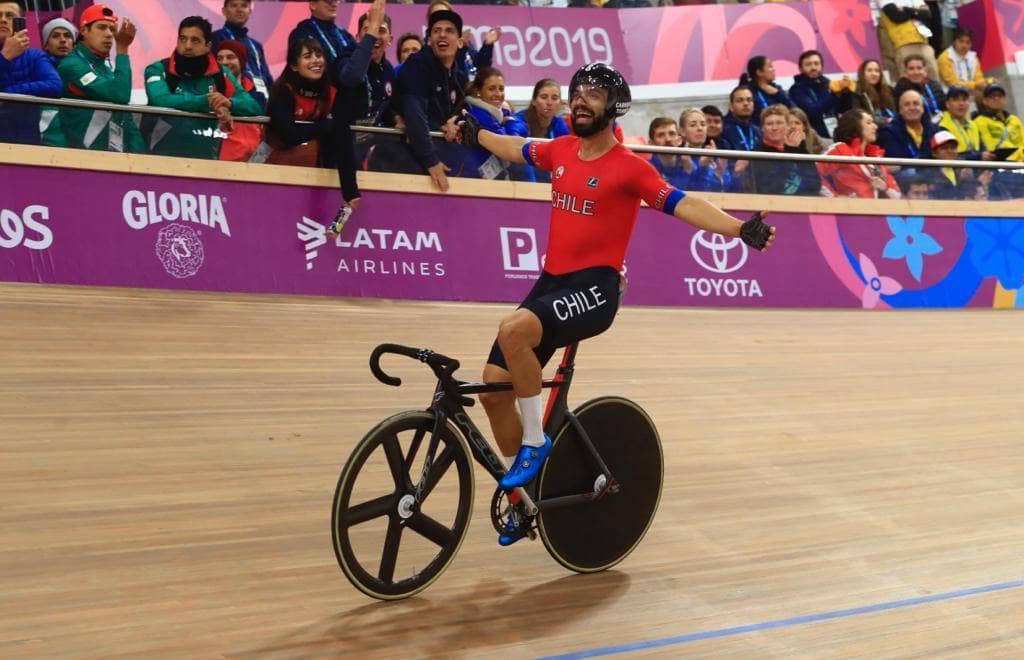 En acceso a una iglesia encuentran bicicleta de Antonio Cabrera
