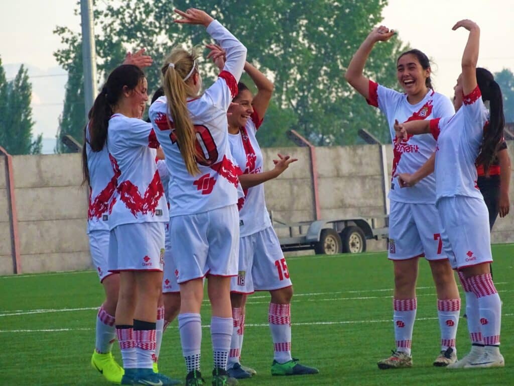 El 15 de junio regresan los entrenamientos del fútbol femenino