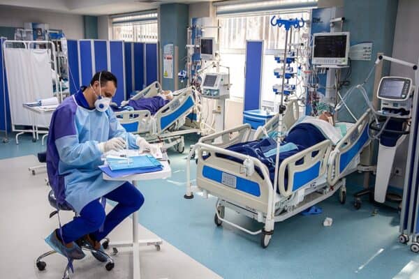 Ministerio de Salud tras colapso habilita camas de “observación prolongada” en consultorios