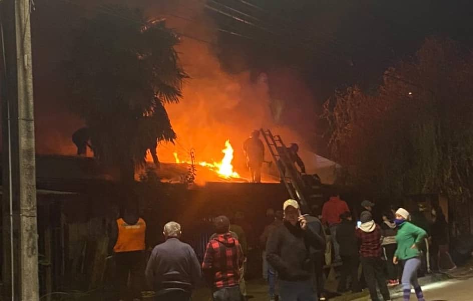 Cuatro casas dañadas y trece damnificados dejó incendio en Molina