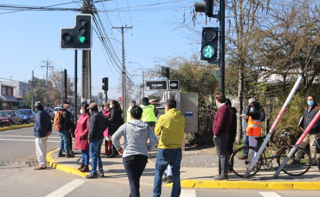 Semáforo en esquina de calle Calama con Circunvalación de Curicó entró en funcionamiento de marcha blanca
