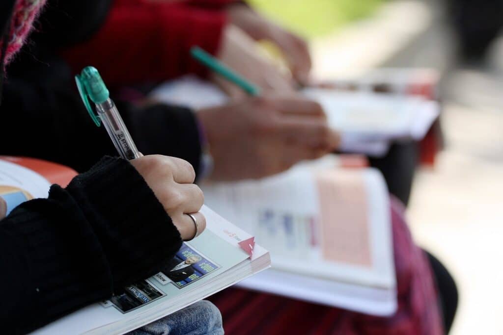 Encuesta del Senda revela que más del 50% de estudiantes de Curicó sienten un grado de estrés