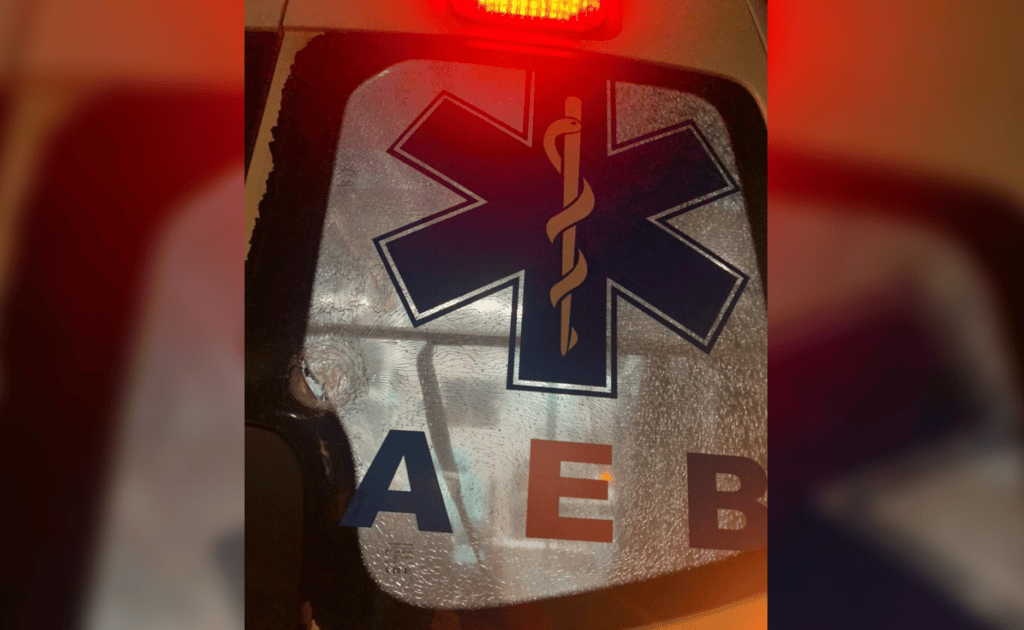 Hospital de Constitución denunció apedreo a ambulancia durante protestas en acceso a la comuna
