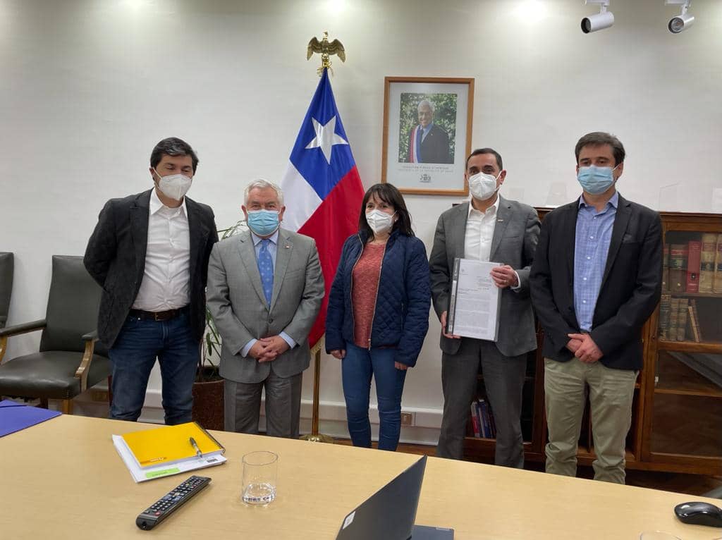 Ministro de Salud visitará Hospital de Emergencias de Curicó y evaluará su uso como nuevo Cesfam
