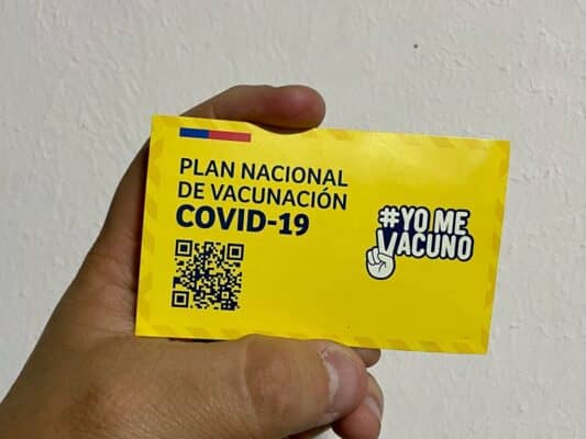 Dirección de Salud de Curicó llamó a grupos a recibir dosis de refuerzo contra el Covid-19