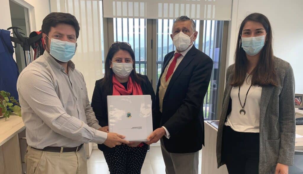 Municipio de Rauco entregó su Plan Regulador Comunal a la Seremi de Vivienda y Urbanismo
