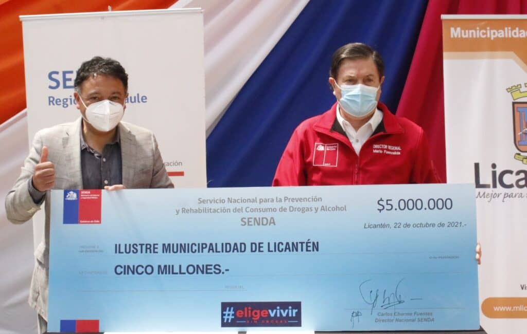 Senda entregó recursos a Municipio de Licantén para compra de implementos deportivos y artísticos