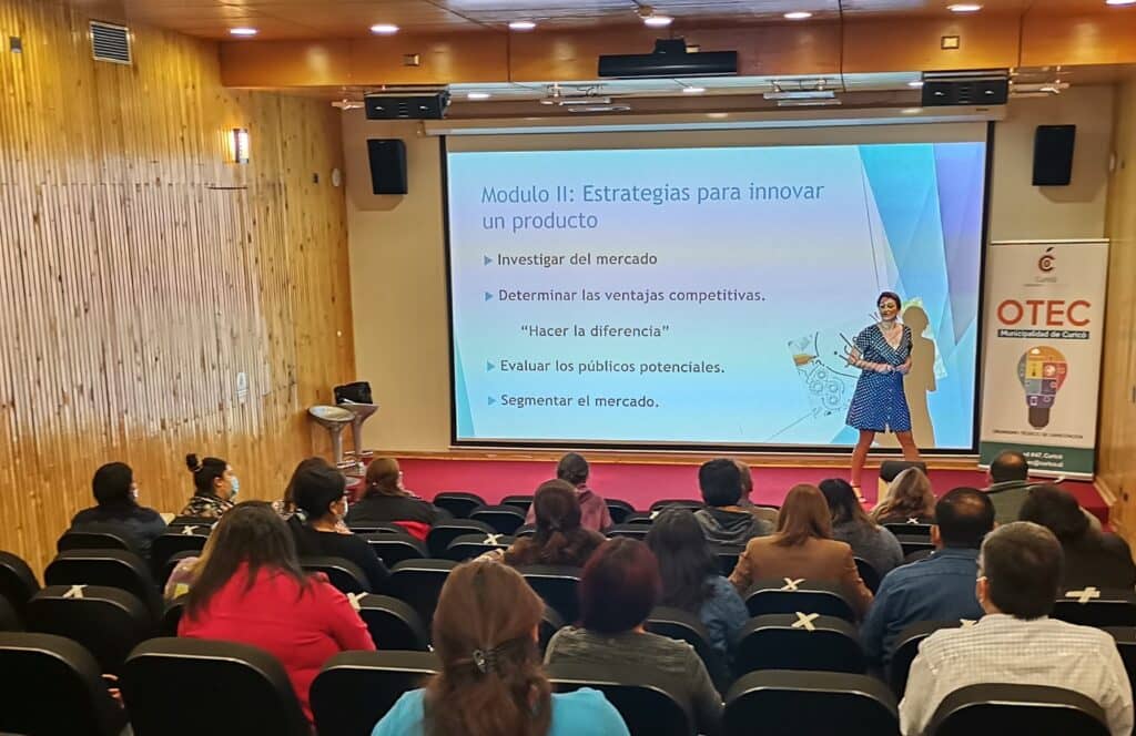 Municipio de Curicó inició ciclo de talleres para emprendedores