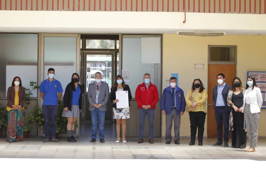 Comunidad escolar firmó compromiso que concreta Liceo Bicentenario de Rauco