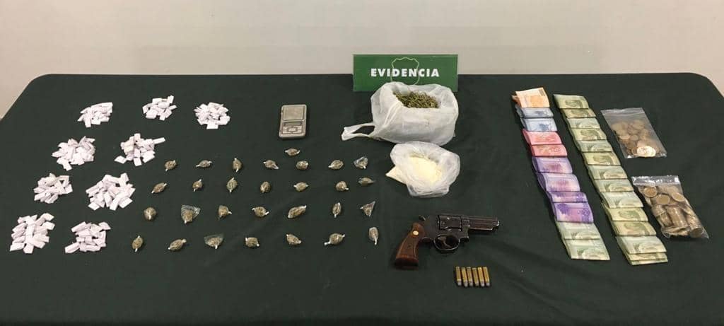 Carabineros detuvo a dos mujeres por tráfico de drogas en sector Dragones de Curicó