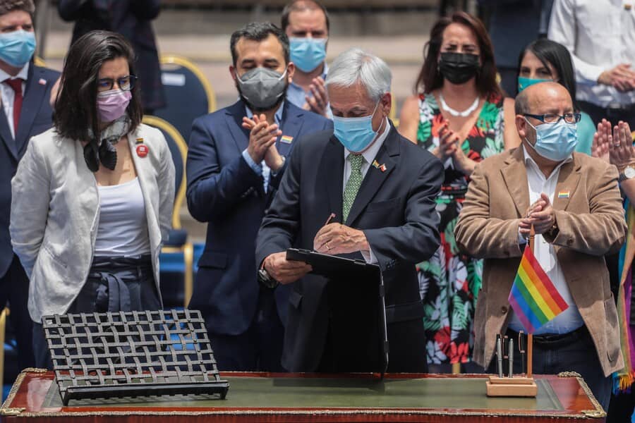 Gobierno promulgó Ley de Matrimonio Igualitario