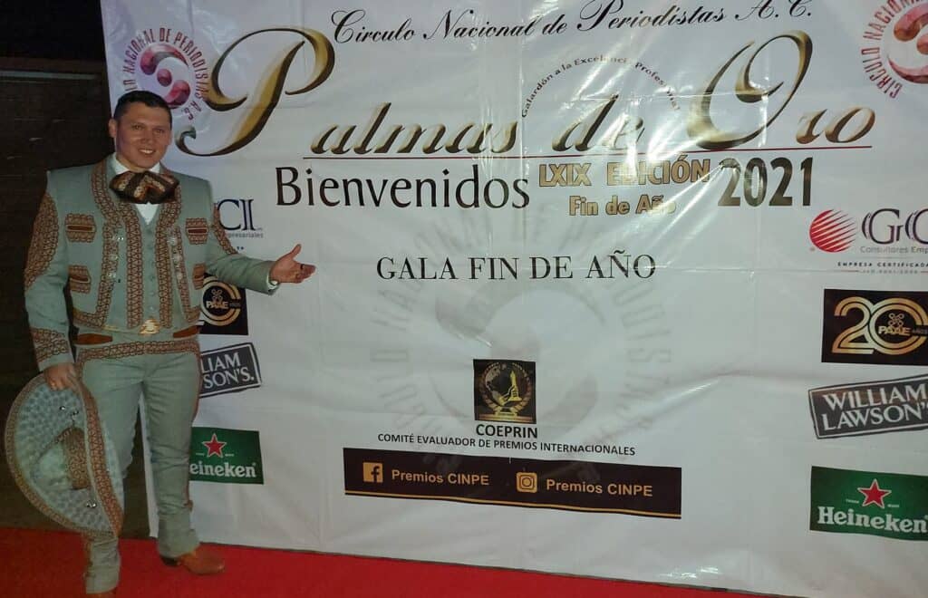 Círculo de Periodistas de México reconoce trayectoria de Carlos Gutiérrez