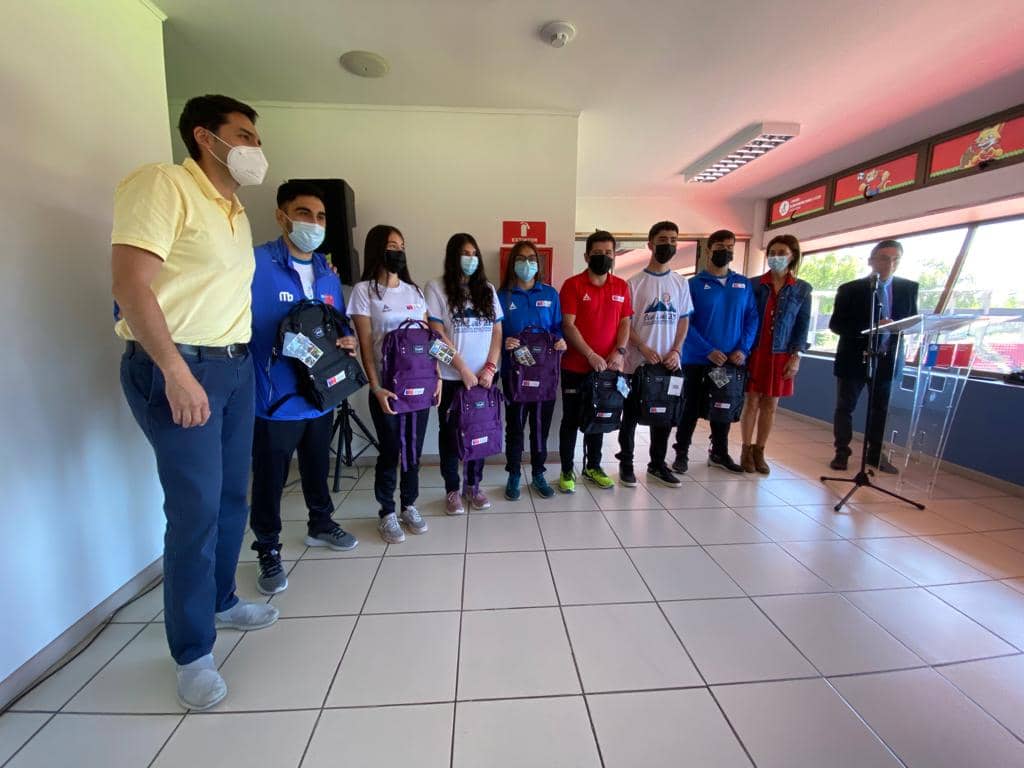 IND reconoció a deportistas maulinos que compitieron en los Binacionales de San Luis