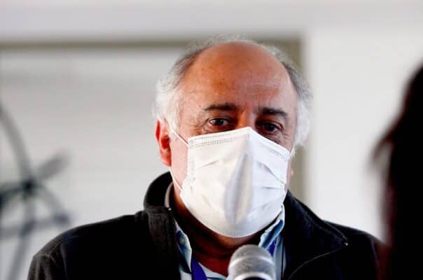 Salud Curicó confirmó brotes de COVID-19 en dos centros asistenciales y 20 casos activos en funcionarios