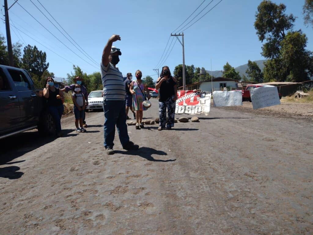 Reevaluarán pavimentación en La Montana de Teno tras desistimiento de ofertas